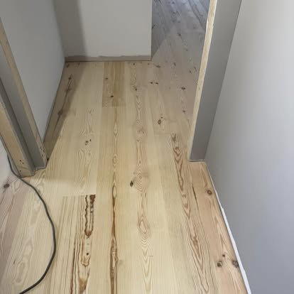 Efter plankegulv fuger - Jyllands Gulvsliber